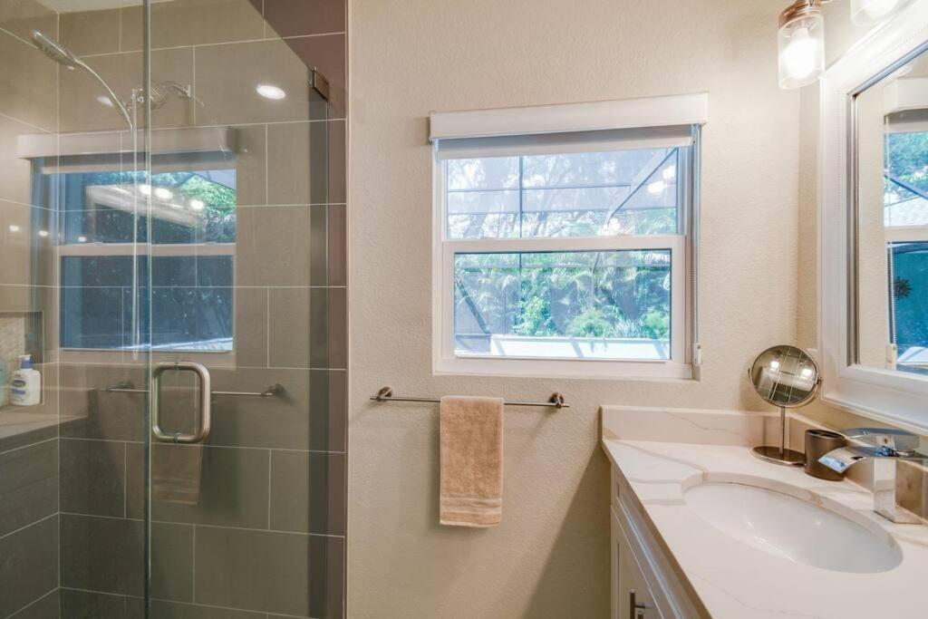 Luxury Home In The Heart Of South Tampa & Pool! Экстерьер фото